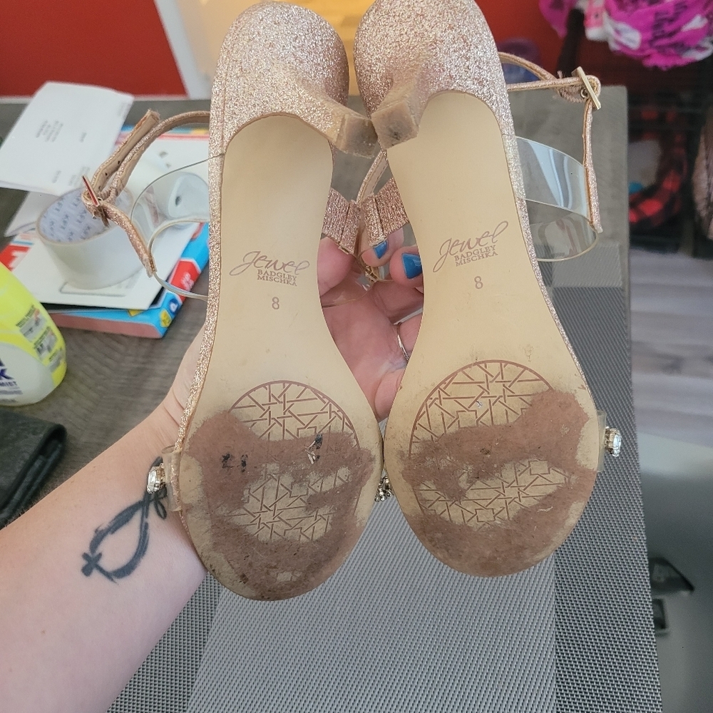 Badgley Mischka Dee Pearl and Crystal High Block Heels size 8 - Picture 4 of 5